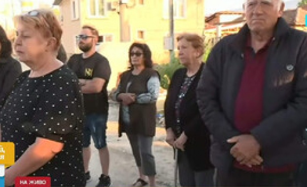 Недоволство в Севлиево Две седмици след мащабното наводнение което взе