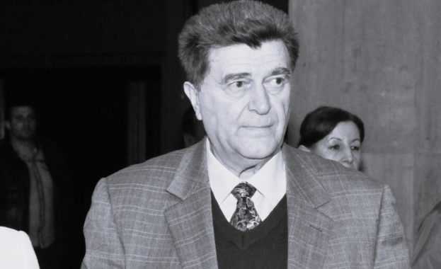 Почина първият демократично избран кмет на София след падането на