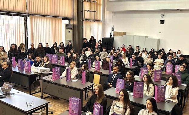 Благотворителната кампания на Fest Team и фондация Искам бебе Живот