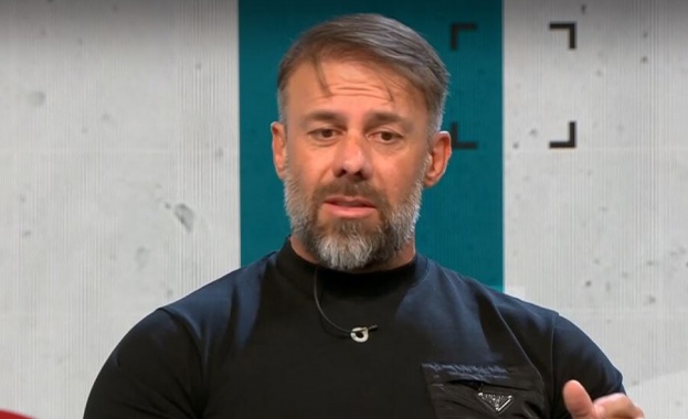 Казусът „Осемте джуджета“