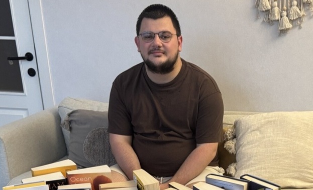 За него книгите са не просто хоби а начин да