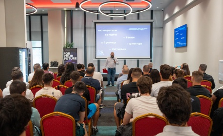 Рекорден интерес към Техническата академия на AIBEST: над 150 ученици започват работа по реални ИТ проекти в Бургас