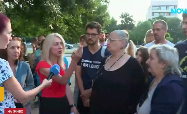 Двама мъже нападнаха с ножове пешеходци преминаващи през подлез Плиска