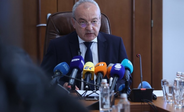 Министърът на финансите Целта на кабинета е намаляване на дефицита