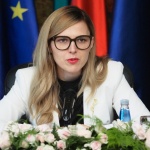Министър Петрова: България е готова да работи с Румъния за по-безопасно Черно море