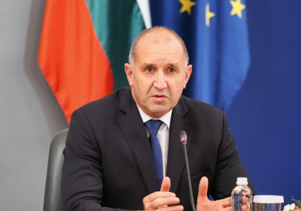 Румен Радев: Споразумението с „Боташ“ ще намали разходите за регазификация и пренос на природен газ