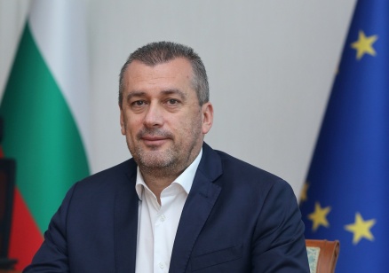 Министър Георги Пеев по повод Световния ден на пощата: Зад пазарните показатели в сектора стоят хора, на които казваме „благодаря“