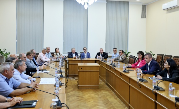 Министърът на транспорта и съобщенията Георги Пеев проведе работна среща