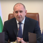 Румен Радев: Напускането на американските самолети минимизира риска от потенциални атаки в близост до София