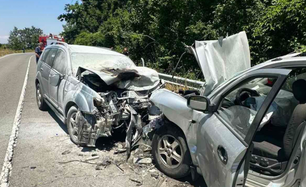 Двама шофьори пострадаха при катастрофа на пътя Бургас Малко Търново