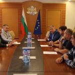 Министър Абровски се срещна с представители на сектора на оранжерийното производство