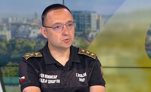Овладян е големият пожар който се разговаря вчера в хале