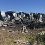 Голям пожар избухна край Черноморец, горят бунгала и каравани