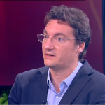 Крум Зарков: Новата власт правилно дефинира проблемите, но остави решаването им за наесен