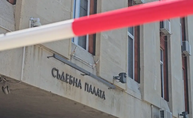 Сигнали за поставено взривно устройство получени в електронните пощи на