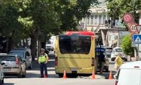 Автобус блъсна и уби жена на пешеходна пътека във Велико Търново
