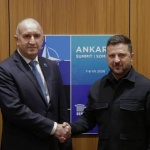 Премиерът Румен Радев се срещна с президента на Украйна Володимир Зеленски в Анкара