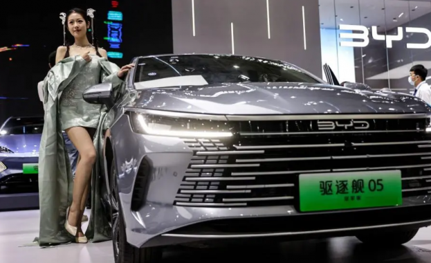 Износът на леки автомобили от Китай се увеличи с 80