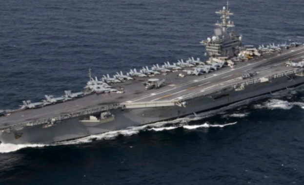 Американският самолетоносач Abraham Lincoln чупи рекорди и остана в морето