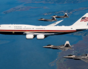 Как Air Force One защитава президента