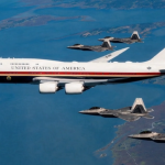 Как Air Force One защитава президента
