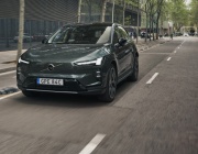 Volvo Cars започва доставките на изцяло новото EX60