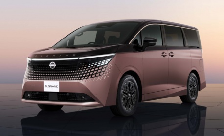 Elgrand: Новият флагман на Nissan вече се продава в Япония