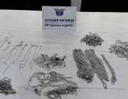 Митничари задържаха над 2 кг контрабандни сребърни бижута на „Капитан Андреево“