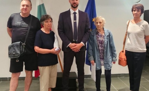 Петима пострадали от телефонни измами получиха обратно своите спестявания Над