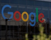 Европейската комисия глоби Google с 1 млрд. долара