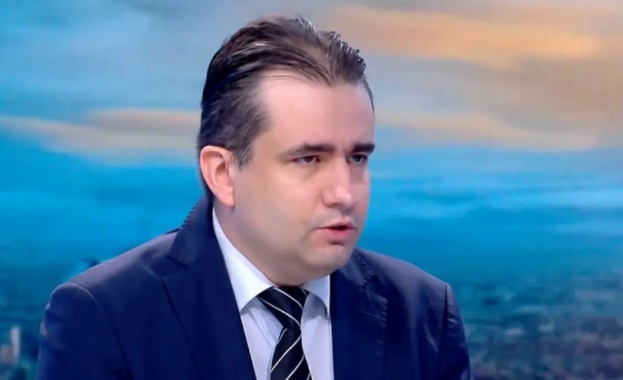 Божанов: Прокуратурата иззе и скри преписката за „Капитан Андреево“