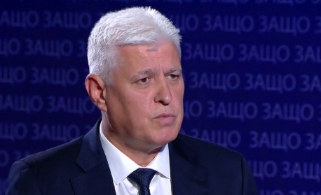 Няма отклонения от курса на руския Ил-76, прелетял над България, каза министър Стоянов