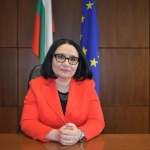 Временно и. ф. главен прокурор Ваня Стефанова награди служители на ДАНС за успешно проведена операция