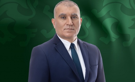 Ивелин Първанов: България не може да си позволи да остане без решение за бойната авиация