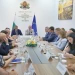 Министър Енчо Керязов приветства участниците в Световното първенство по гребане до 19 години в Пловдив