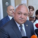 Демерджиев обеща брутална борба с изродите, които превръщат децата в оръжия