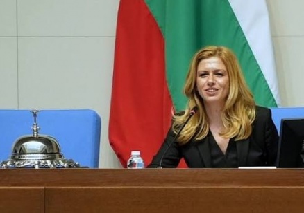 Председателят на НС Михаела Доцова: Нека Богородица закриля всички ни, а доброто да намира път към домовете ни