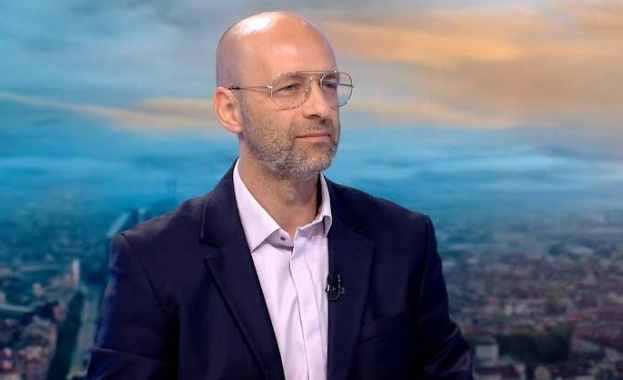 След ареста на 18 души при акция срещу неонацистка група. Какво се знае за дейността на „Кръв и чест“ в България?