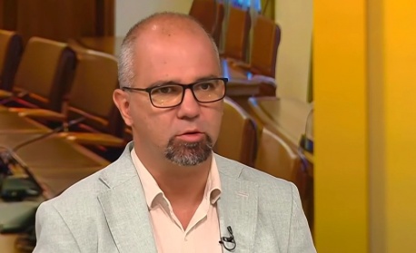 Първан Симеонов: България е на прага на нова партийна система