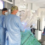 Урологията в МЕДИКА въведе щадящо лечение с роботизирана хирургия