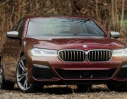 BMW с потенциален риск от преобръщане в десетки хиляди коли