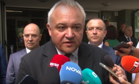 Министър Демерджиев: Полицията не воюва с гражданите
