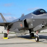 Полша получава още пет изтребителя F-35 