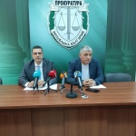 Окръжна прокуратура-Бургас задържа за срок до 72 часа две лица, обвинени в държане с цел разпространение на близо 100 килограма марихуана