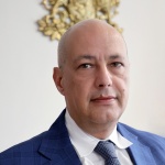 Освободиха Ивиан Бенишев от поста заместник-министър на здравеопазването