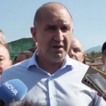 Румен Радев в Струмяни: Държавата няма да изостави хората след бедствието