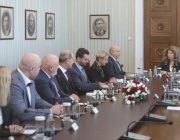 Йотова с предупреждение за изкуствения интелект: Много професии са застрашени