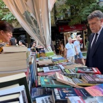 Министър Георги Вълчев откри Алеята на книгата в София