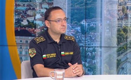 Главен комисар Александър Джартов: В момента ситуацията при пожара край село Антон е по-спокойна