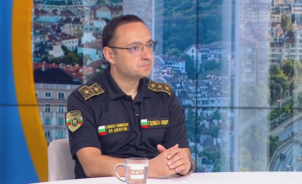 Главен комисар Александър Джартов: В момента ситуацията при пожара край село Антон е по-спокойна